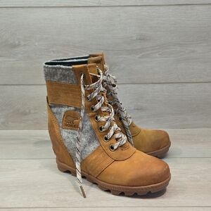 Sorel Women's Leather Lace Up Wedge Boots Shoes Sz 8.5